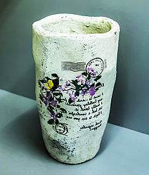 Декоративная настольная ваза (керамика, белая), 21см