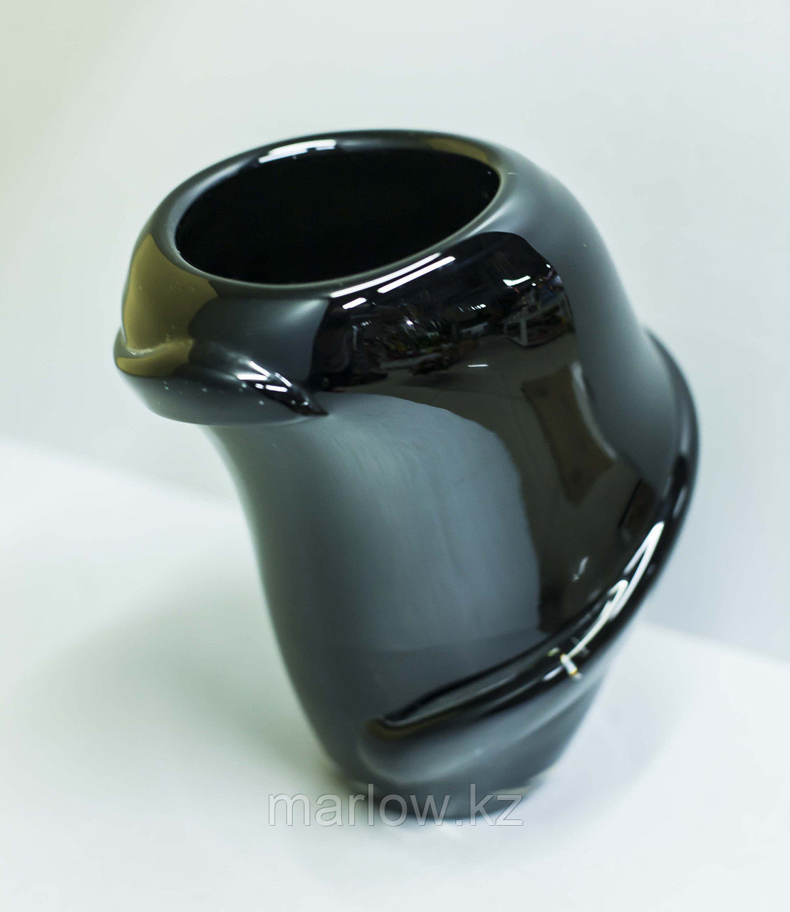 Декоративная настольная ваза "Хрупкое равновесие" (стекло, черная),22см - фото 1 - id-p111415068