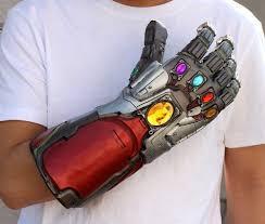Перчатка Таноса с подсветкой