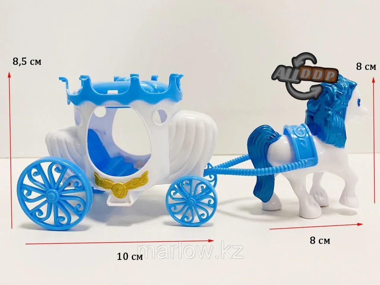 Игровой набор кукольный домик с 3 принцессами, 6 платьями и каретой с лошадью со светомузыкой Холодное сердце - фото 5 - id-p111452467