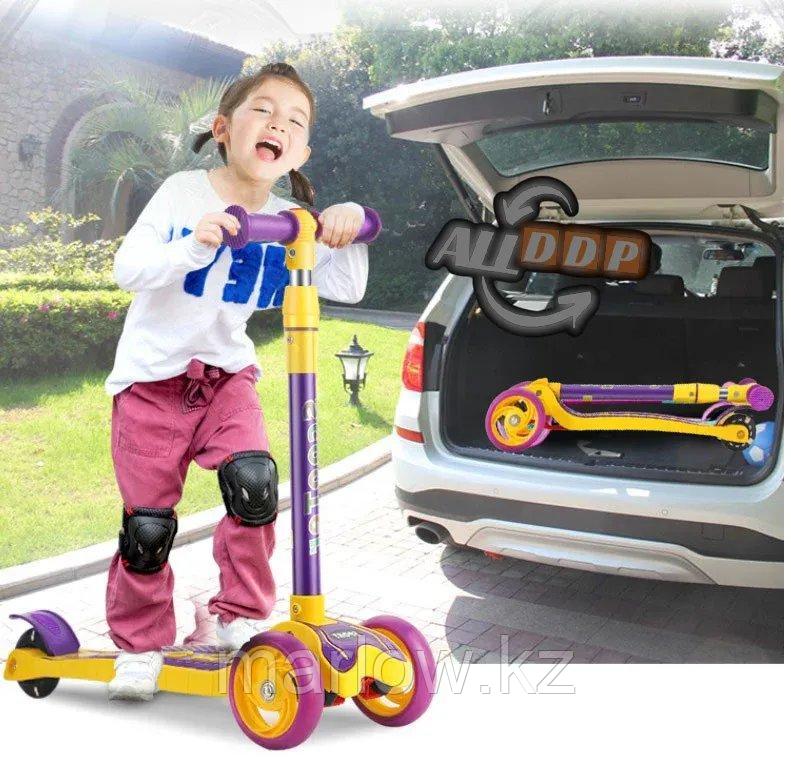 Детский самокат трехколесный складной с LED подсветкой колес с регулируемой ручкой Sport scooter фиолетовый - фото 7 - id-p111425307