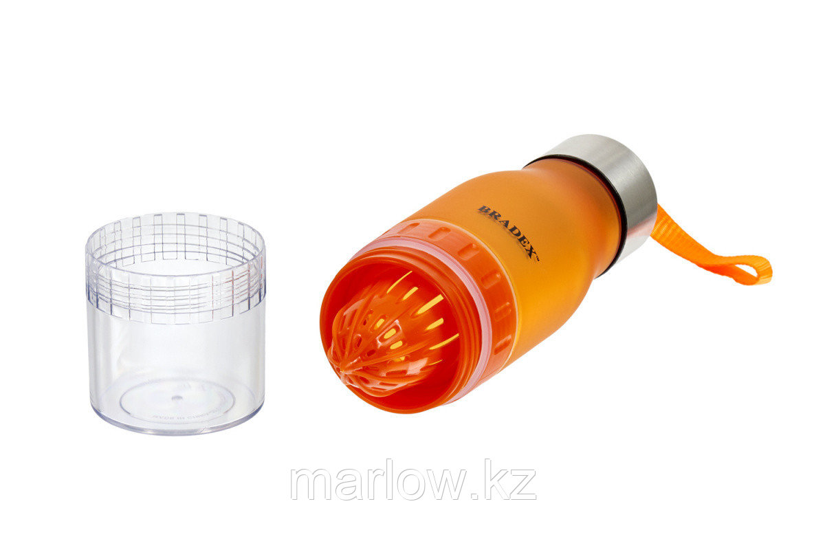 Бутылка для воды с ручной соковыжималкой 0,6 л, оранжевый - фото 1 - id-p111423389