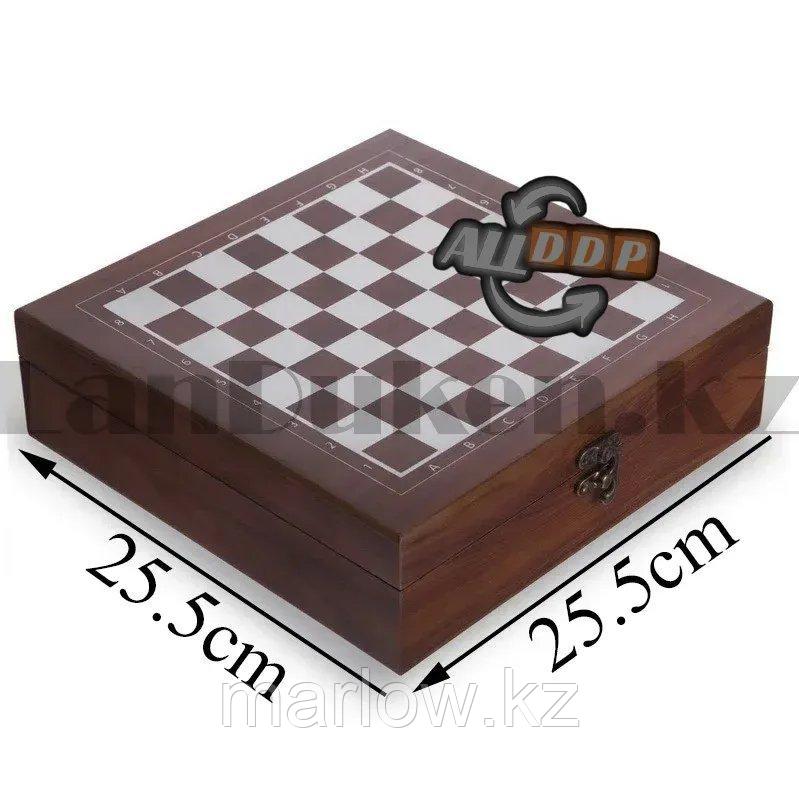 Подарочный набор Шахматы и Покера 2в1 100 фишек с номиналом 2 колоды карт 5 игральных костей 25,5х25,5см №6119 - фото 3 - id-p111425428