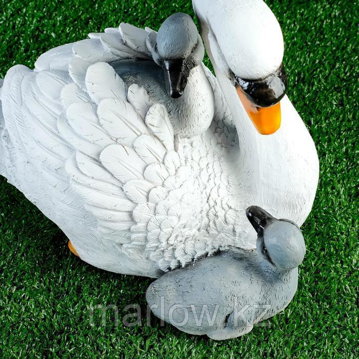 Садовая фигура "Лебедь с птенцами" 30х20х23см - фото 4 - id-p111437781