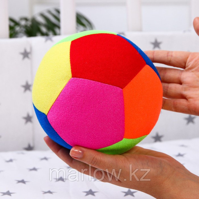 Развивающая игрушка «Мяч футбольный цветной», с бубенчиком - фото 1 - id-p111432402