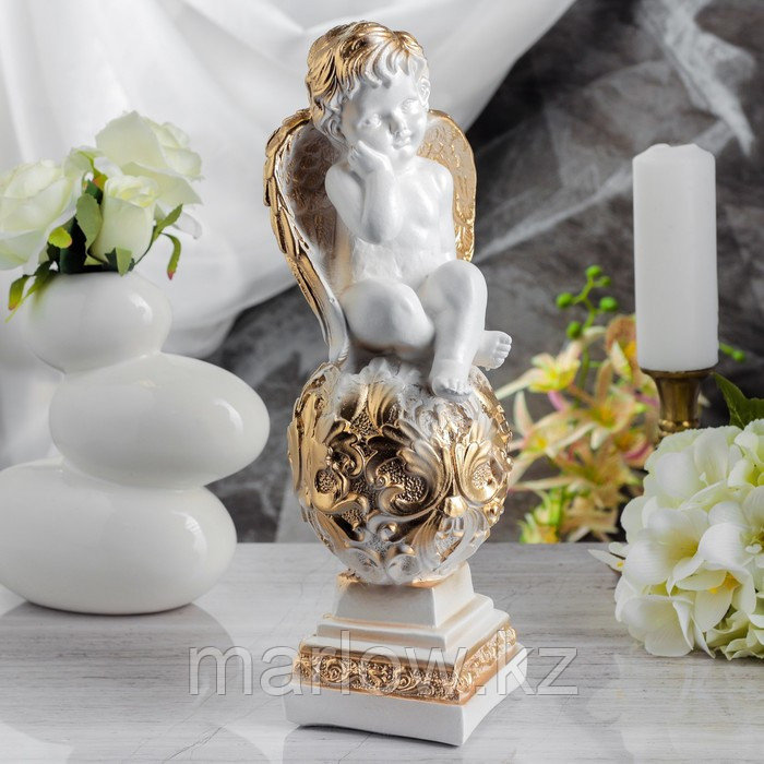 Статуэтка "Ангел на шаре" с узором, 35 см, бело-золотая - фото 1 - id-p111438061