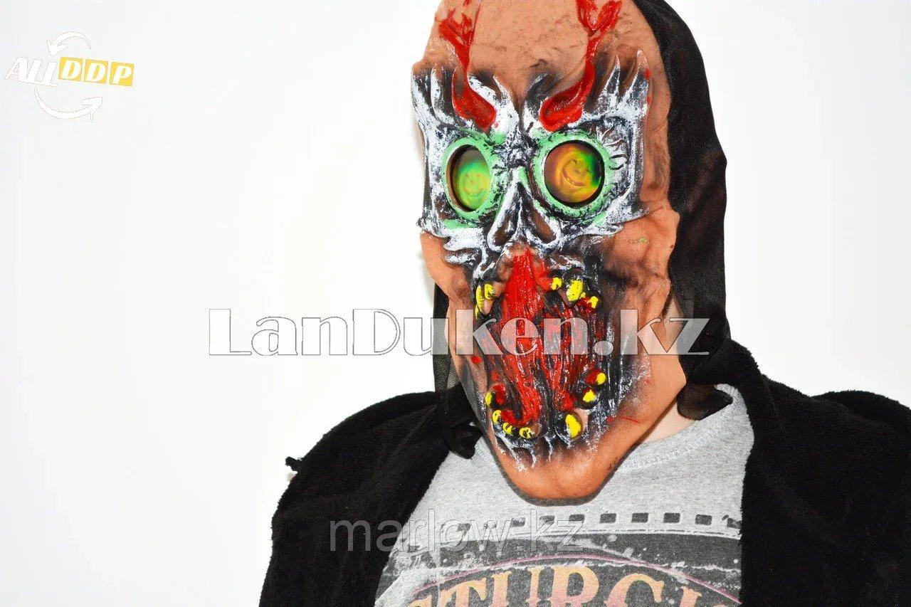 Латексная маска на хэллоуин злобное существо с 3D линзами 02 - фото 3 - id-p111459917