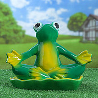 Садовая фигура "Лягушка на кувшинке", зелёная, 24 см