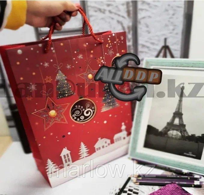 Пакет подарочный L(30х41) в новогодней тематике красный цвет с игрушками - фото 2 - id-p111454113