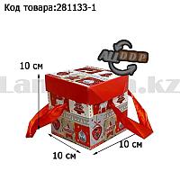 Подарочная коробка S(10х10х10) квадратная в новогодней тематике с красными лентами-ручками елочные игрушки