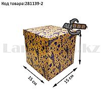 Подарочная коробка M (15x15x15) квадратная со съемной крышкой в цветочной тематике с фиолетовыми цветами