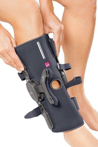 Ортез коленный регулируемый полужёсткий medi PT Control с пателлярной поддержкой - фото 2 - id-p111614229