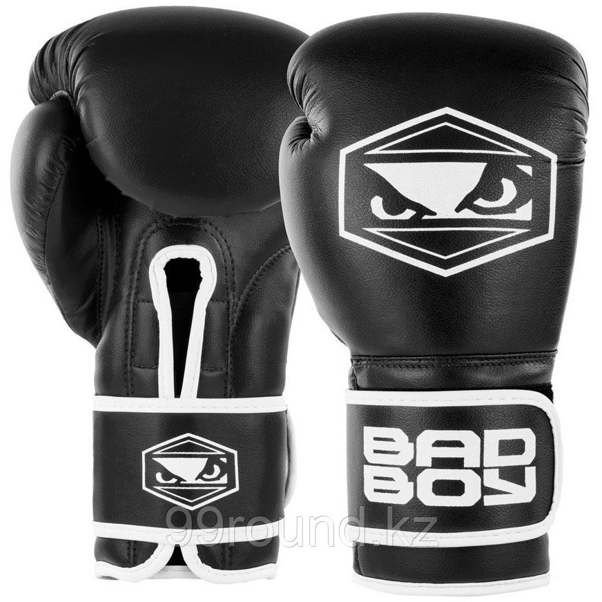 Боксерские перчатки Bad Boy Strike BLK/WH 10 Oz