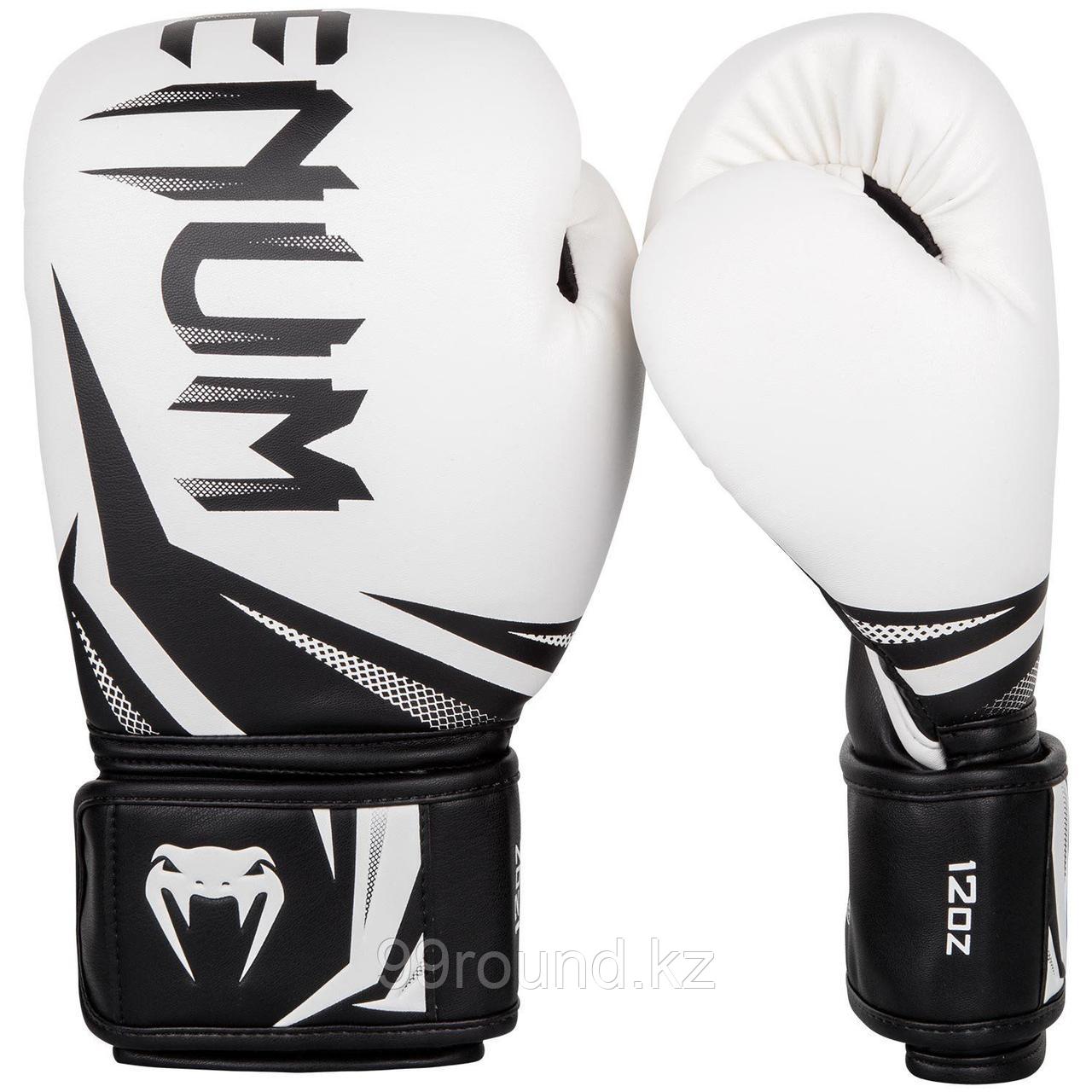 Боксерские перчатки Venum Challenger 3.0 BLK/WH - 10 Oz