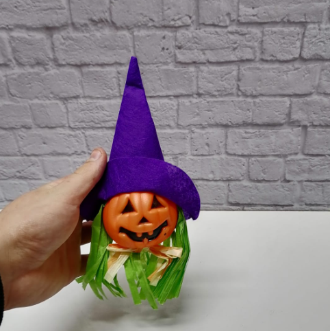 Украшение для хэллоуина тыква в фиолетовой шляпе - фото 4 - id-p111649954