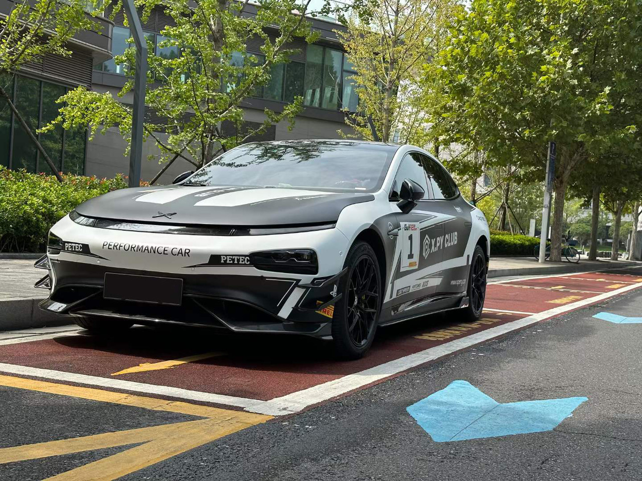 Карбоновый обвес для Xpeng P7, фото 1