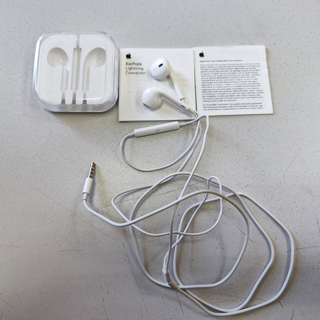 Гарнитура Apple EarPods, with Remote and Mic, for iPod/iPhone/iPad, White - фото 1 - id-p111729579
