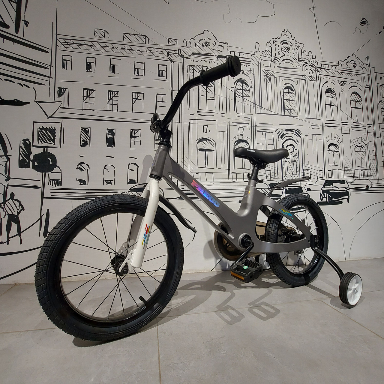 Детский двухколесный велосипед "Prego 2".16" колеса. С боковыми колесиками. Серый.
