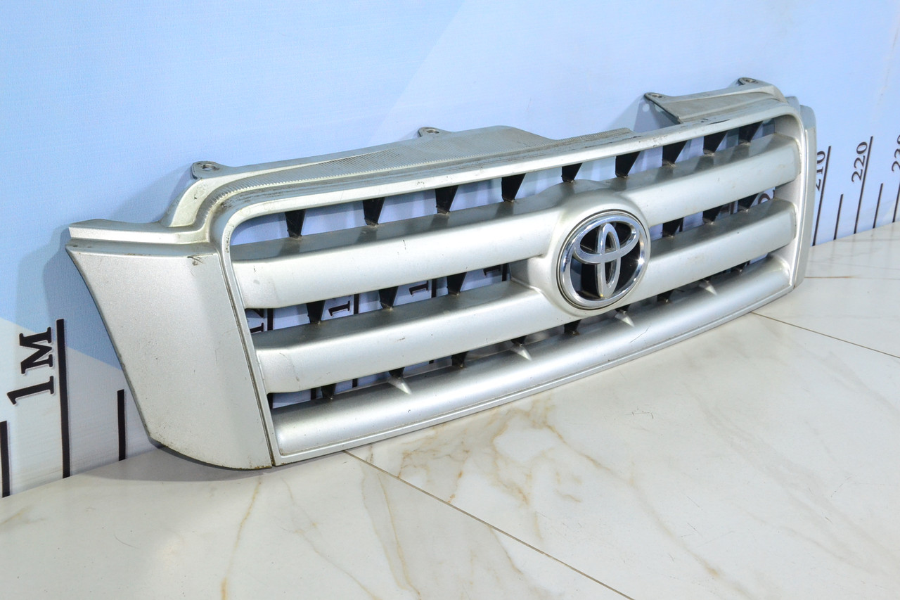 Решетка радиатора Toyota Highlander - фото 2 - id-p111752679