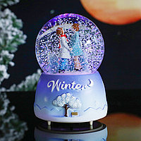 Музыкальный снежный шар "Встреча влюбленных" Winter, 16см. JM46А