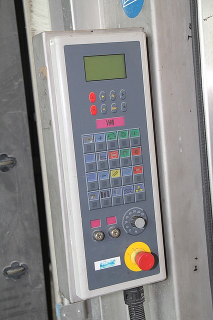 Стеклопакетная линия Lisec 2500Х3500 с газ прессом и роботом герметизации - фото 5 - id-p633366