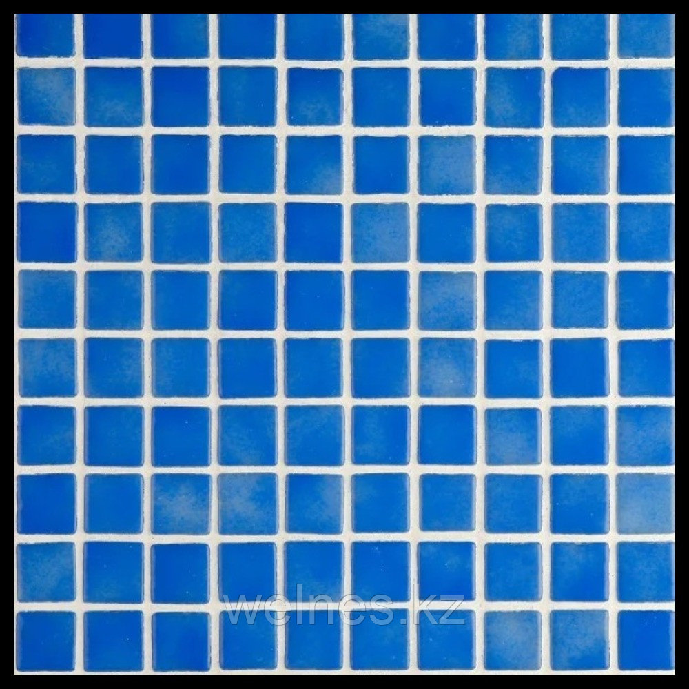 Мозайка стеклянная для бассейна Ezarri Niebla 2505-А (коллекция Niebla, Mid blue, голубая)