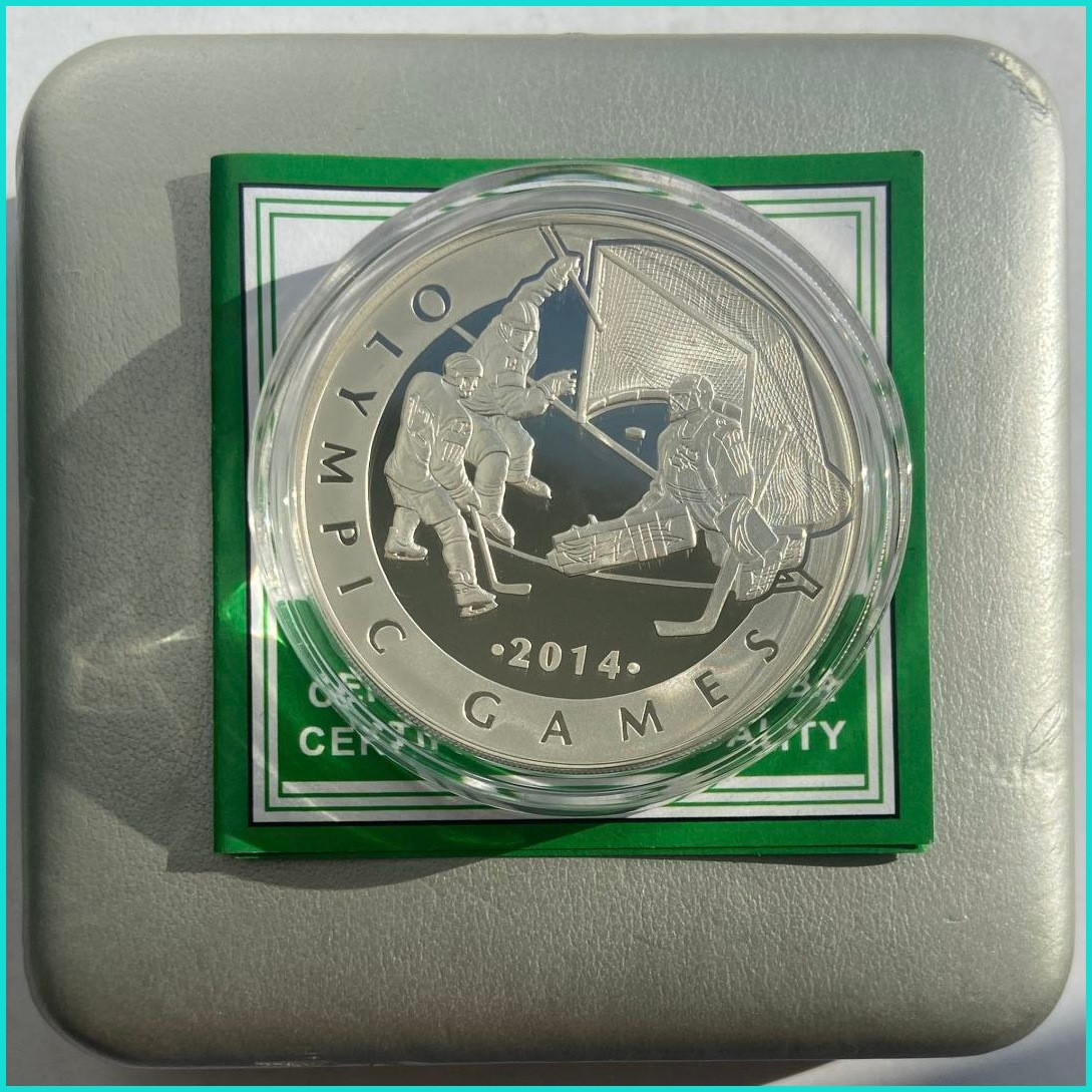 Монета "Хоккей с шайбой. Олимпийские игры 2014" 100 тенге Казахстан (Серебро 925) - фото 3 - id-p111841466