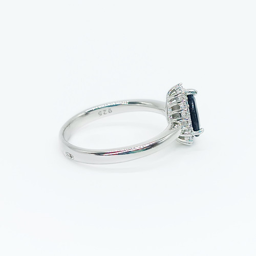 Кольцо из серебра с натуральным сапфиром и фианитами - размер 18 - фото 4 - id-p111854141