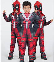 Бұлшық еттері бар "Дэдпул" (Deadpool) карнавалдық костюмі.