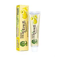 Детская зубная паста со вкусом банана Ychie Banana Kids Toothpaste 75 гр