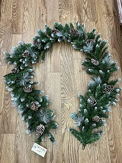 Хвойная ветка YR00889