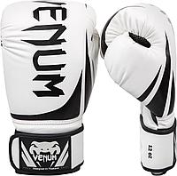 Боксерские перчатки Venum Challenger 2.0 WH/BLK - 10 Oz