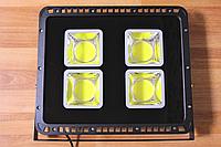 Прожектор LUNA 200w Линзовый