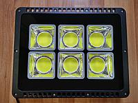 Прожектор LUNA 300w Линзовый