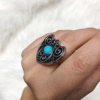 Казахское национальное кольцо с орнаментом и голубым камнем-узорное