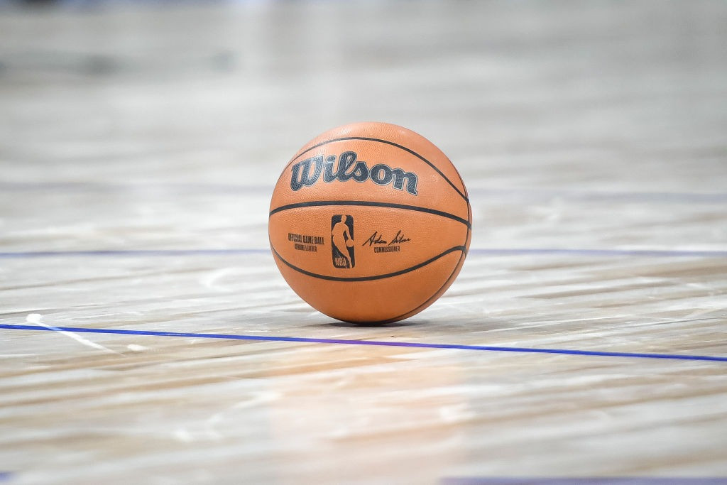 Мяч баскетбольный Wilson NBA Authentic Series - фото 2 - id-p112050814