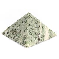 Пирамида из жадеита 5х5х3,5 см / каменная пирамидка / сувенир из камня