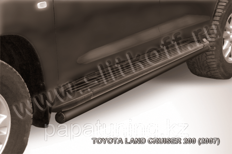 Защита штатного порога d57 черная Slitkoff для Toyota Land Cruiser 200 (2007-2012) - фото 1 - id-p112090231
