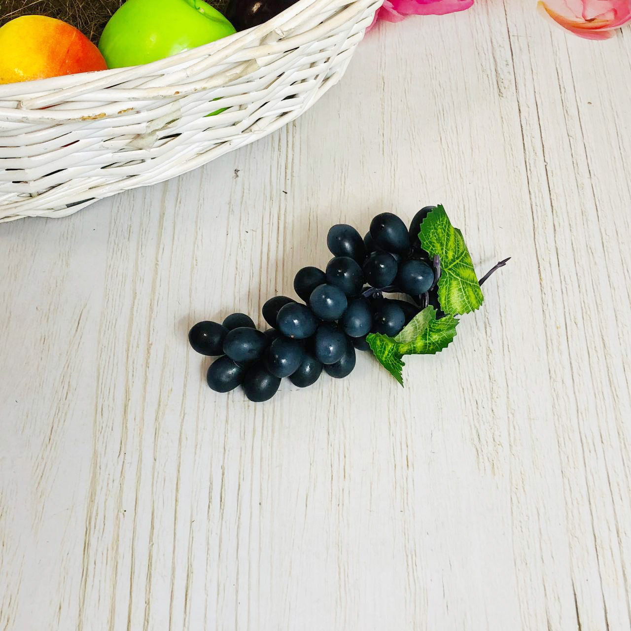 Искусственный виноград черный, 15см