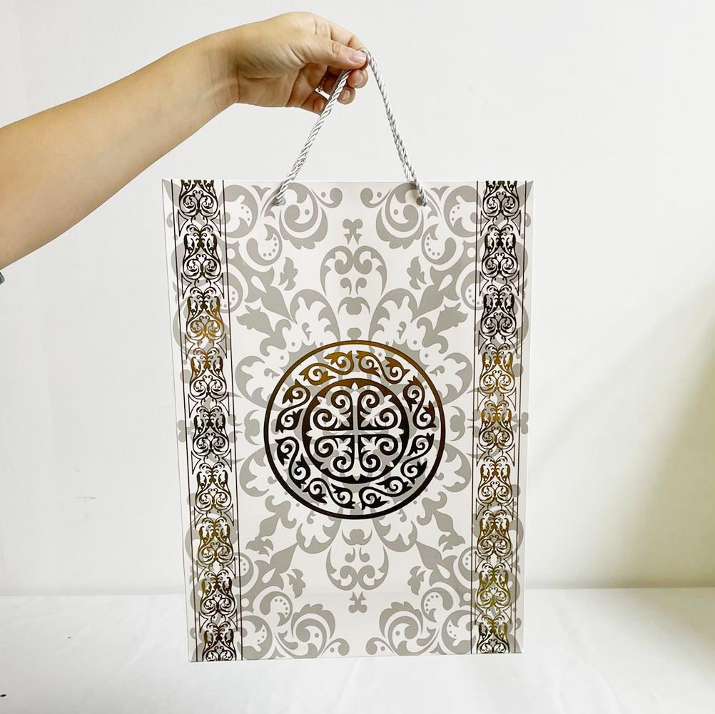 Пакет подарочный большой 47см х 36см х 15см прямоугольной формы черного ...