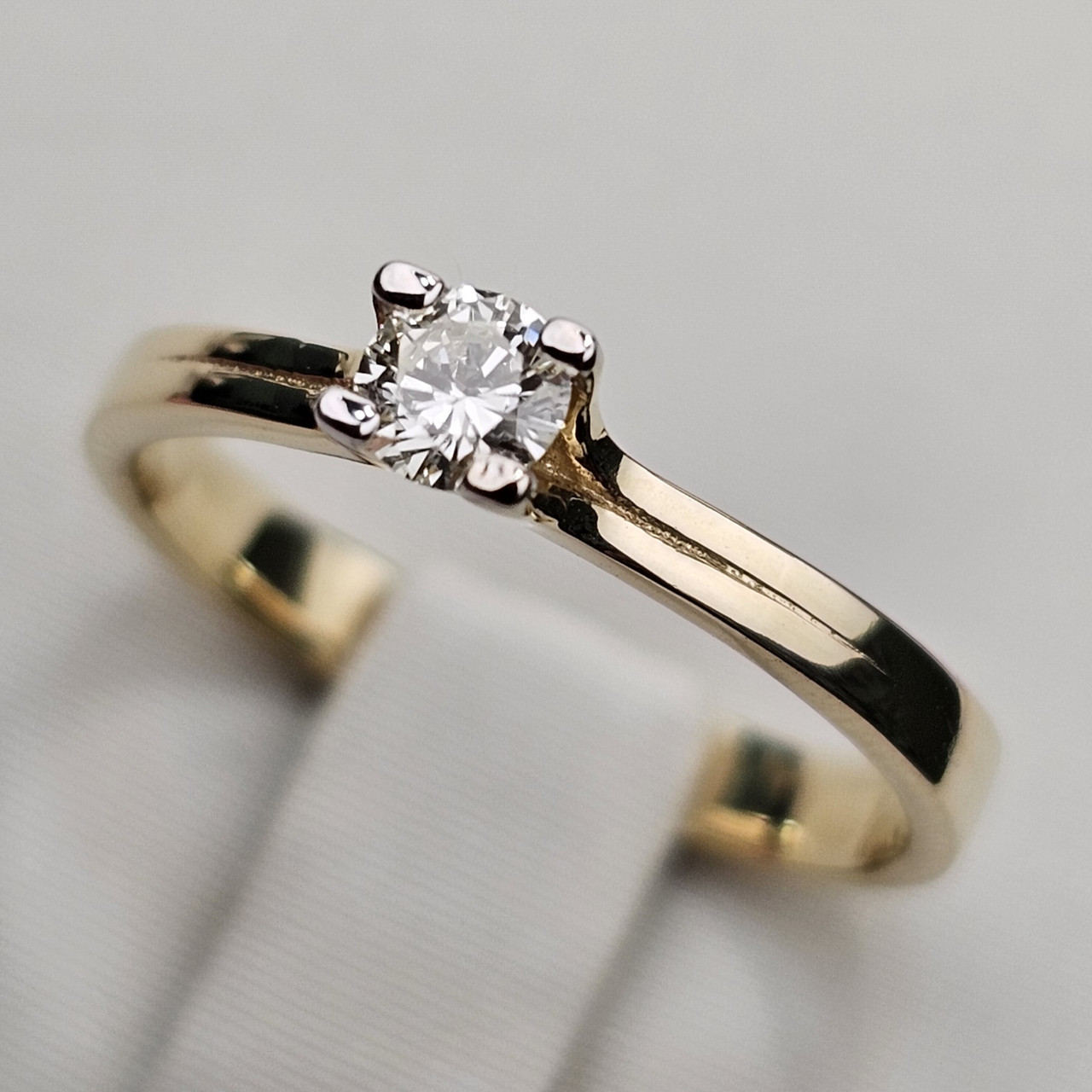 Золотое кольцо с бриллиантами 0.153Сt VS2/J, VG, 15.5 размер