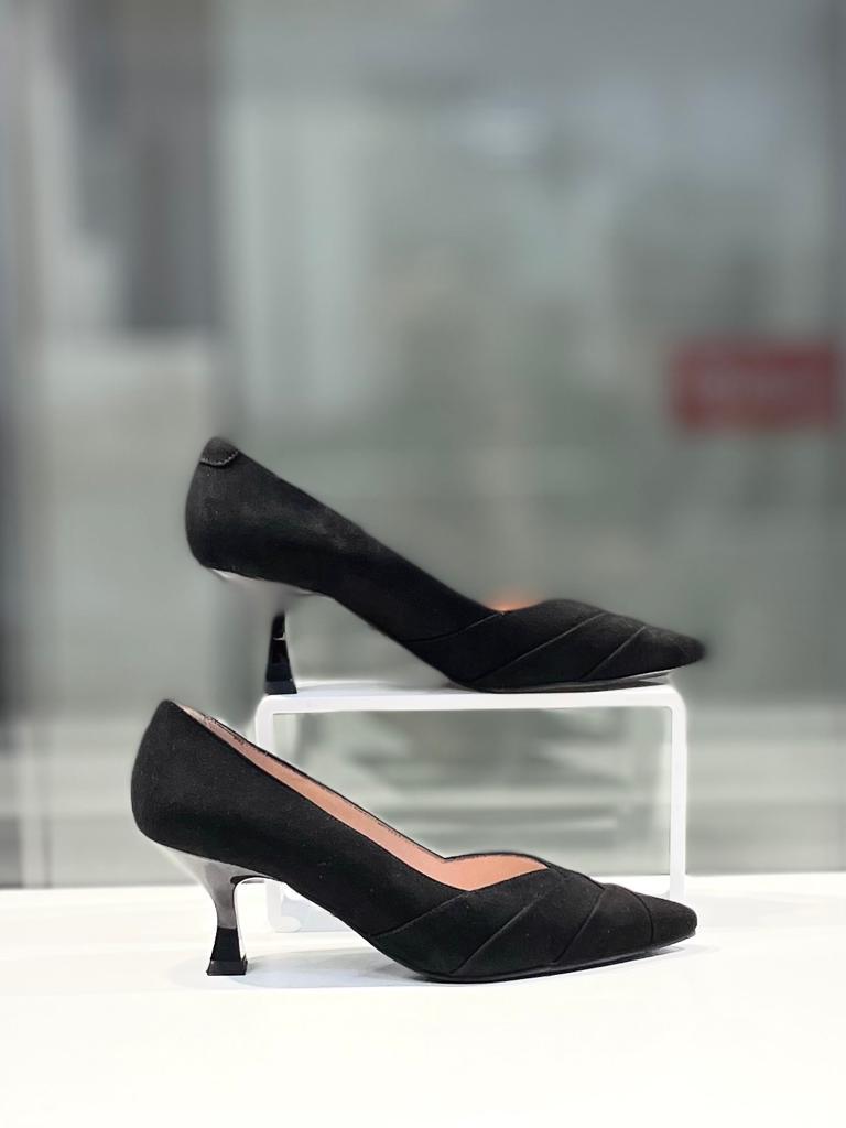Модные женские туфли черного цвета "Paoletti" в Алматы. Женская обувь новая коллекция. - фото 1 - id-p112386587