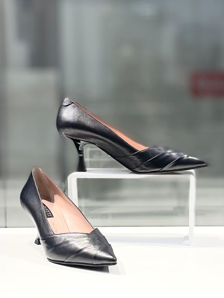 Стильные женские туфли черного цвета "Paoletti" в Алматы. Кожаная женская обувь. - фото 2 - id-p112405277