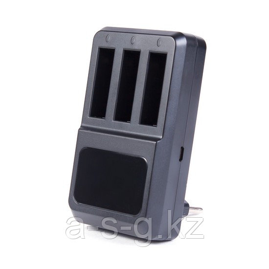 Зарядка для 3 батарей GoPro Hero 4 от USB Deluxe DLGP-404