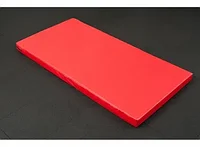 Гимнастический мат красного цвета пвв