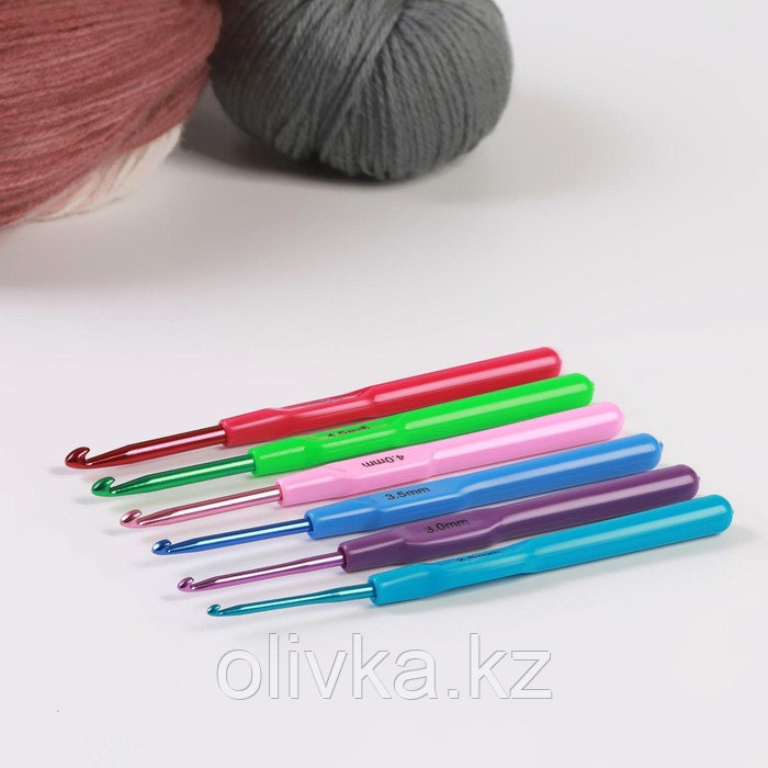 Набор крючков для вязания, с пластиковой ручкой, d = 2,5-5 мм, 14 см, 6 шт, цвет разноцветный - фото 1 - id-p110913255