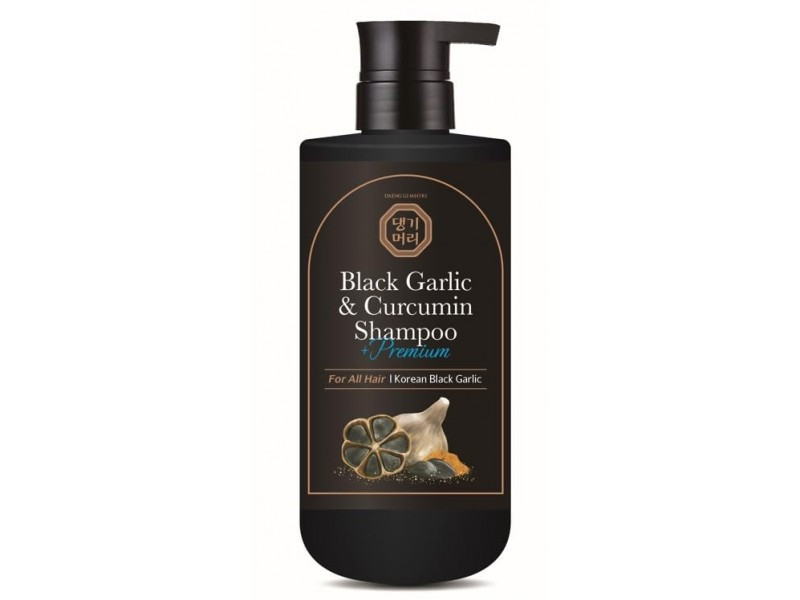 Восстанавливающий шампунь для волос с черным чесноком Daeng Gi Meo Ri Black Garlic & Curcumin Shampoo, 500мл