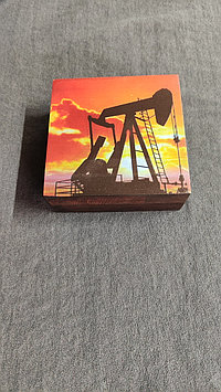 Подарочные коробочки из дерева для нефтяников