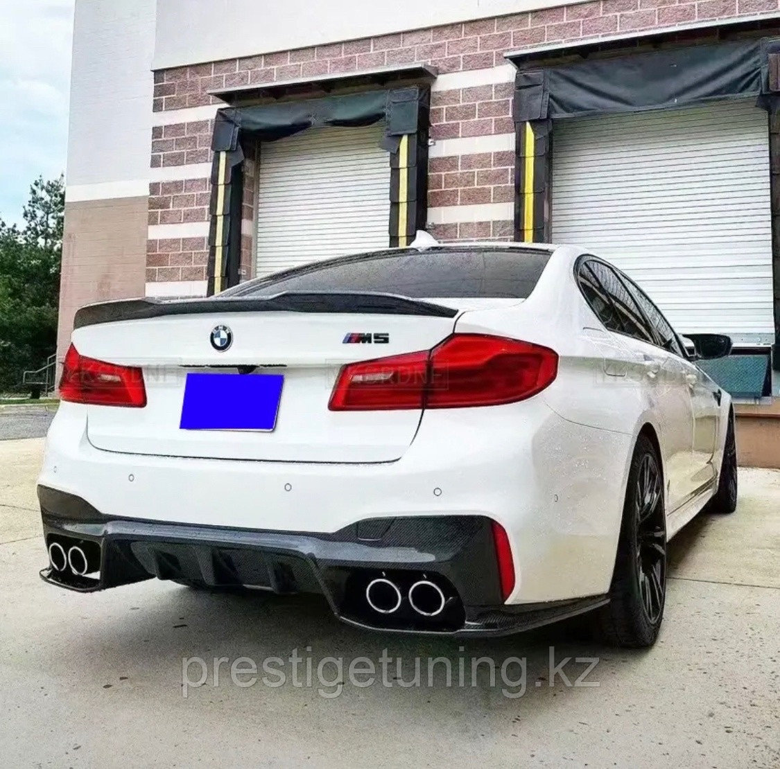 Спойлер карбоновый на багажник на BMW 5-Серия (G30) 2017-20 дизайн M5 - фото 5 - id-p112615038