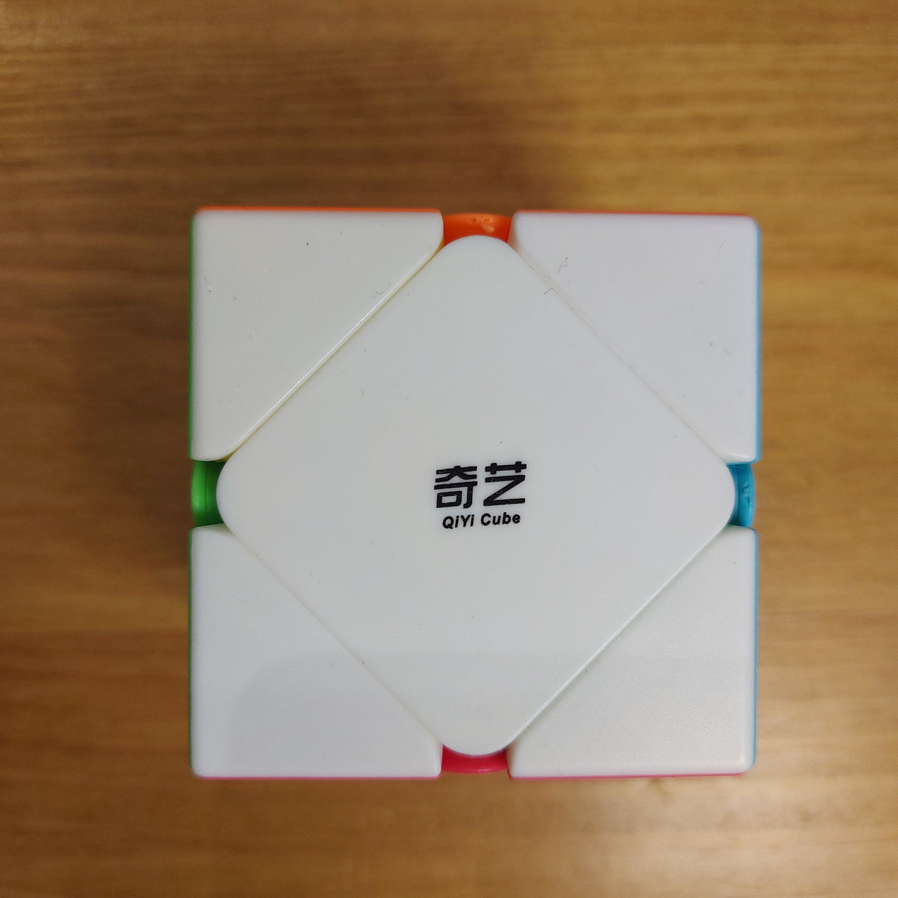 Кубик Рубика QiYi MoFangGe Skewb QiCheng Cube. Куб Чии Мофанг Скьюб ЧиЧенг. Головоломка. Подарок.